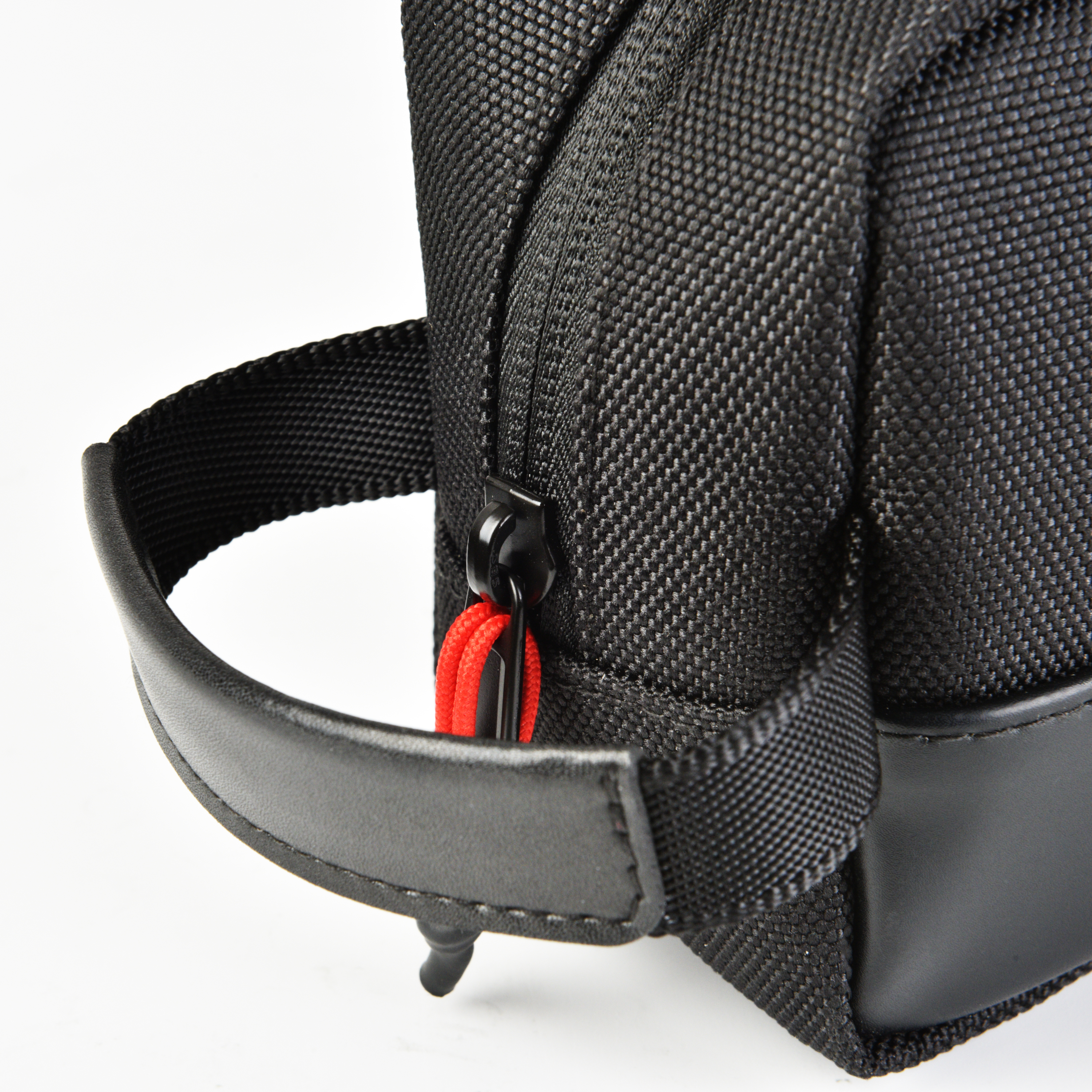 WiWU Essen Travel Pouch cestovní organizér na kabely a příslušenství černý